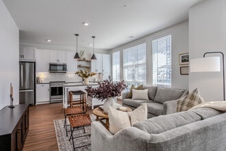 Fifth x Northwest in Columbus, OH - Foto de edificio - Interior Photo