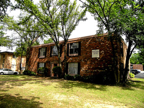 Campus View in Memphis, TN - Building Photo - Building Photo