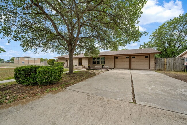 property at 434 Winfield Blvd
