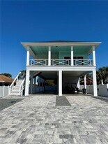 304 N 7th St in Flagler Beach, FL - Building Photo