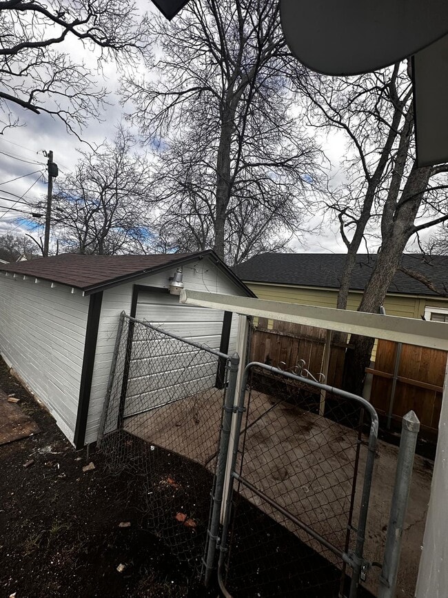 2909 Alexander Ave in Waco, TX - Building Photo - Building Photo