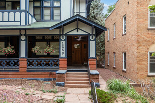 1359 Gaylord St in Denver, CO - Foto de edificio - Building Photo