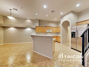 7528 N 19th Ave in Phoenix, AZ - Building Photo - Building Photo