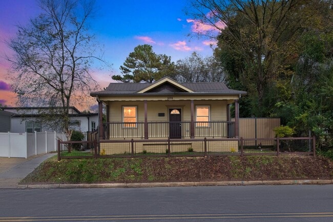 509 Hoke St in Raleigh, NC - Building Photo - Building Photo