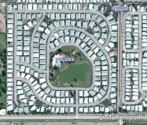 Pueblo Sereno Mobile Home Park in Scottsdale, AZ - Building Photo