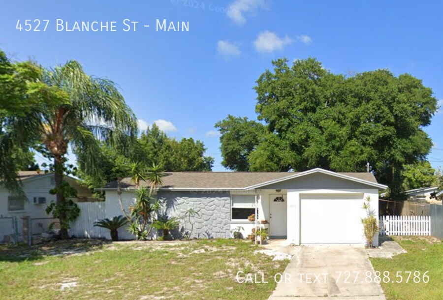 4527 Blanche St in New Port Richey, FL - Building Photo