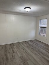 89 Buck Miller Rd in Crawfordville, FL - Building Photo - Building Photo