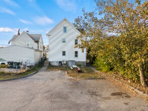 912 Bank St-Unit -2 in New London, CT - Building Photo - Building Photo