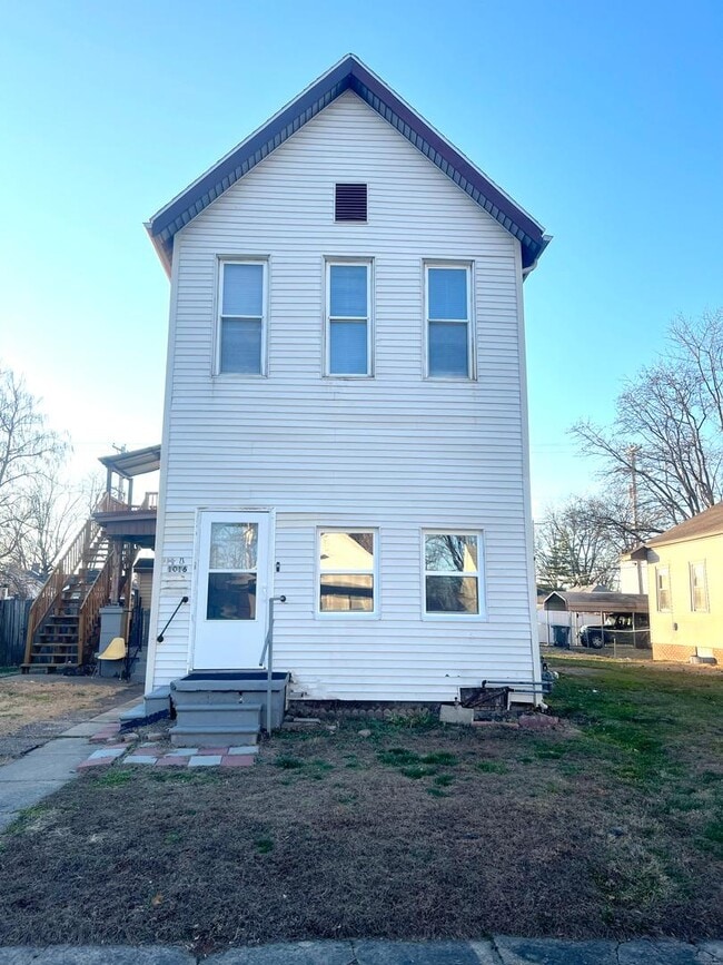 property at 1016 N Elliott St