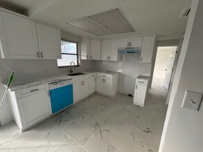 4515 Needle Palm Dr in New Port Richey, FL - Building Photo - Building Photo