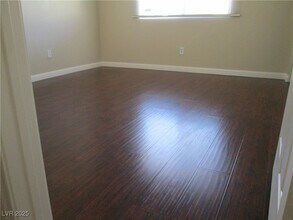 2153 Jasper Bluff St in Las Vegas, NV - Building Photo - Building Photo