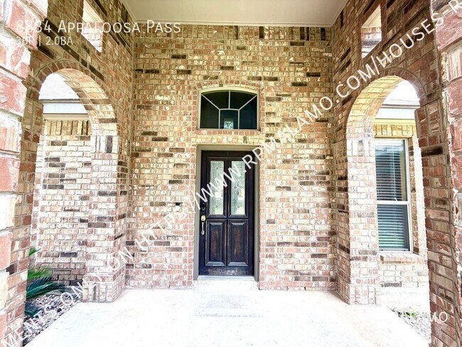 8834 Appaloosa Pass in Converse, TX - Building Photo - Building Photo