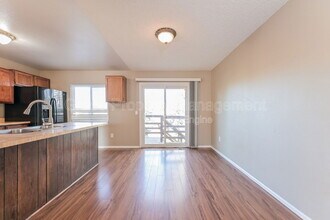 3234 S Dudley St in Lakewood, CO - Building Photo - Building Photo