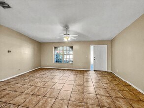 208 SE 17th St in Cape Coral, FL - Building Photo - Building Photo