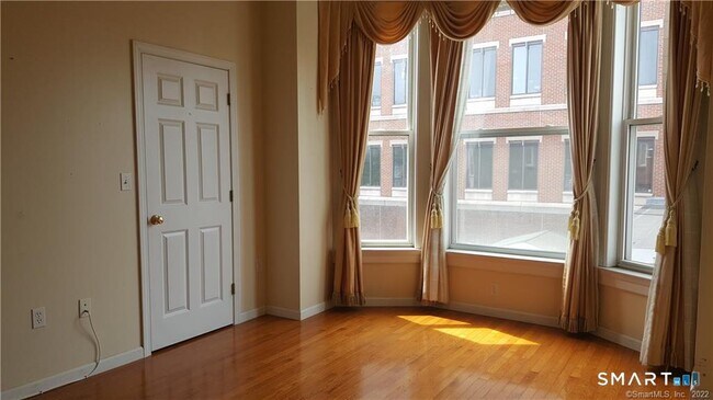 71-73 Whitney Ave in New Haven, CT - Building Photo - Building Photo