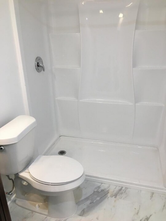 1056 Dunedin Trail-Unit -Basement in Woodstock, GA - Building Photo
