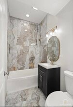 5753 S Peoria St in Chicago, IL - Building Photo - Building Photo