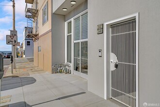 1640 Taraval St in San Francisco, CA - Building Photo - Building Photo