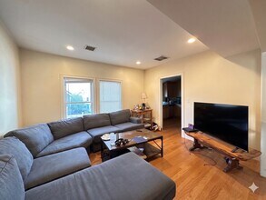 50 Carleton St in Newton, MA - Building Photo - Building Photo