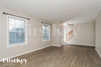 410 Meadow Springs Dr in Maineville, OH - Building Photo - Building Photo