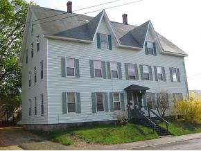 447 Spruce St in Manchester, NH - Building Photo