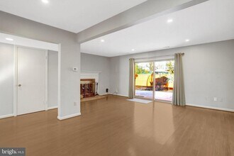 6576 Yadkin Ct in Alexandria, VA - Building Photo - Building Photo