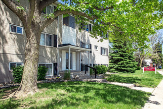 Ramblewood Apartments in Detroit, MI - Foto de edificio - Building Photo