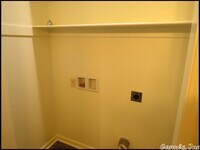 306 Barnes St photo'