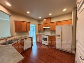 1510 Cottonwood Ave in Fircrest, WA - Building Photo - Building Photo