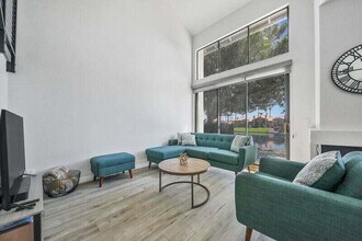 55288 Firestone in La Quinta, CA - Building Photo - Building Photo