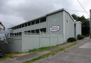 Pleasant View Apartments in Bremerton, WA - Building Photo - Building Photo