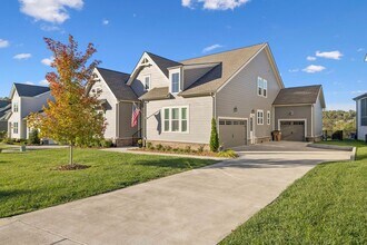 7143 Neills Br Dr in College Grove, TN - Building Photo - Building Photo