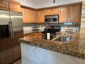 160 Yacht Club Way in Hypoluxo, FL - Building Photo - Building Photo