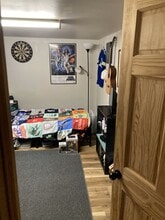1526 3rd St, Unit Bedroom 1 in Charleston, IL - Building Photo - Building Photo