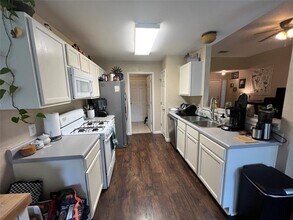 14515 Fitzgibbon Dr in Austin, TX - Building Photo - Building Photo