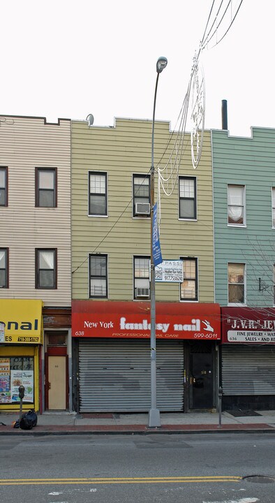 638 Grand St in Brooklyn, NY - Building Photo