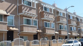 Tarzana Villas Apartments