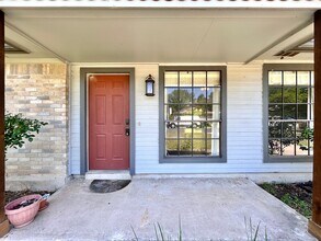 1405 Tuffit Ln in Austin, TX - Building Photo - Building Photo