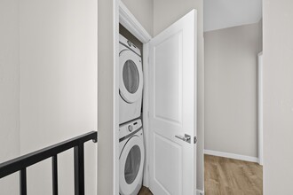 6240 Pontiac St in San Diego, CA - Building Photo - Building Photo