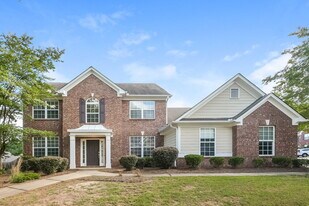 3985 Yosemite Park Ln in Snellville, GA - Building Photo