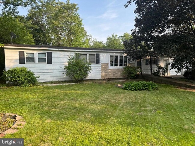 property at 4 Grace Ave