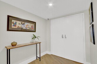 5420 N Ocean Dr in West Palm Beach, FL - Building Photo - Building Photo