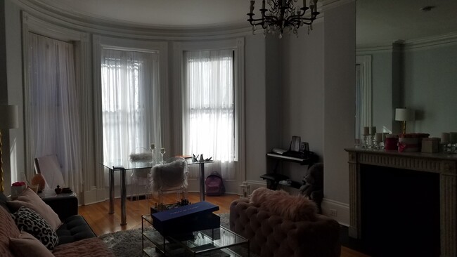 431 Marlborough St, Unit #2 in Boston, MA - Building Photo - Building Photo