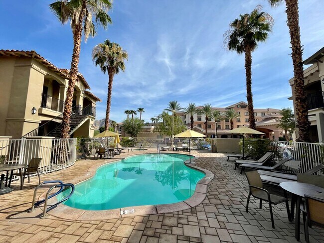 property at 50650 Santa Rosa Plz