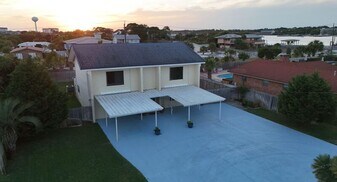 723 Sailfish Dr in Fort Walton Beach, FL - Building Photo