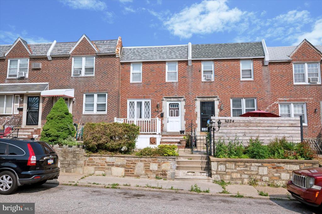 6322 Mershon St in Philadelphia, PA - Building Photo