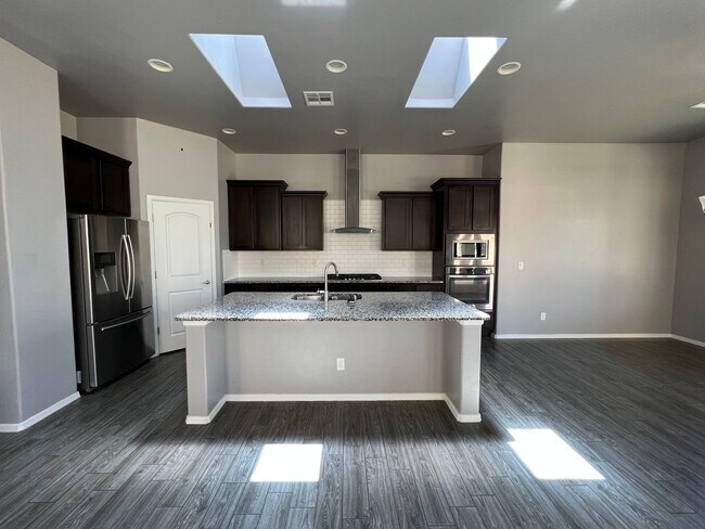 property at 3673 Lunetta Ct