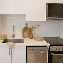 61 McEwen in Ottawa, ON - Building Photo