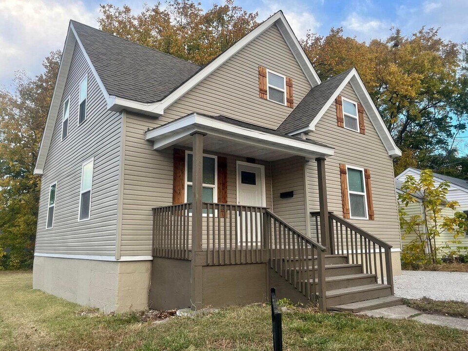 1101 Pannell St in Columbia, MO - Building Photo
