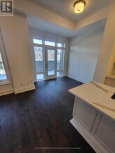 3321 Taha Gdns in Oakville, ON - Building Photo - Building Photo